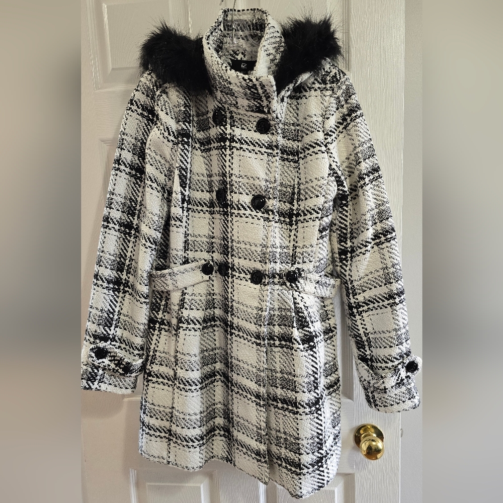Iz Byer Black and White Checkered Trench Coat with Fur Collar